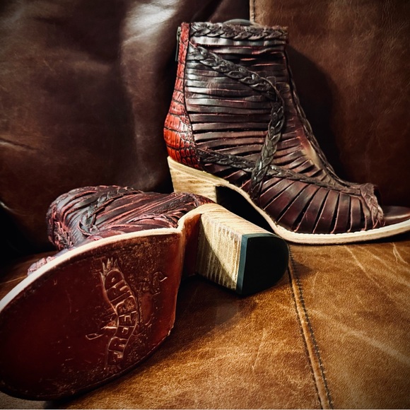 Freebird Bela Sandals Size 7 - Picture 2 of 5